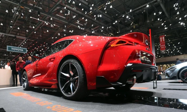 Ženevos automobilių paroda kasmet sulaukia apie 500.000 lankytojų iš viso pasaulio. „Newspress“ nuotr.
