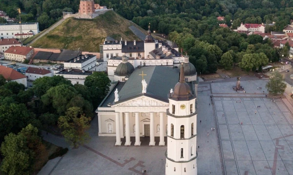 Vilniaus miestas. Katedros aikštė. Vladimiro Ivanovo (VŽ) nuotr.