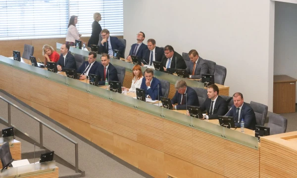Per dvejus darbo metus septynioliktojoje Vyriausybėje pasikeitė tik trys ministrai. Vladimiro Ivanovo (VŽ) nuotr.