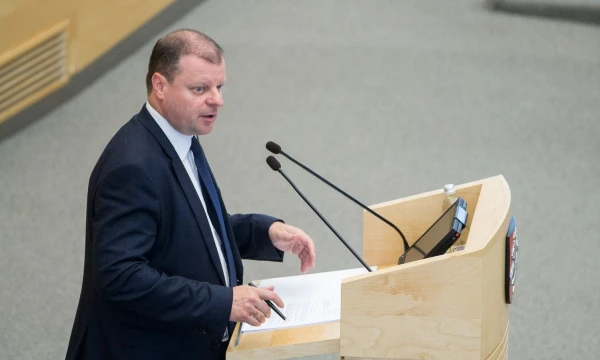 Premjeras Saulius Skvernelis iš Seimo tribūnos pristatys savo vadovaujamos Vyriausybės pirmųjų darbo metų veiklos ataskaitą. Žygimanto Gedvilos (15min.lt) nuotr.
