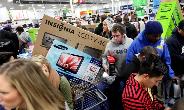 Vis garsiau kalbama, kad dabartinė JAV karta bus pirmoji, kuri gyvens prasčiau už savo tėvus. Sandy Huffaker / AFP nuotr.