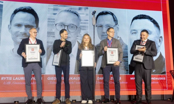 G. Kukauskas (kairėje), „Teltonika Networks“ direktorius, R. Laurinavičius, A. Čičirkienė, „Freda II“ generalinė direktorė, UAB „Omnisend“ vadovas, D. Zubas, AB „Linas Agro Group“ valdybos pirmininkas, M. Bondauskis, „Litnaglis“ direktorius. Juditos Grigelytės (VŽ) nuotr.