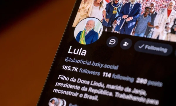 Luizo Inacio Lula da Silva, Brazilijos prezidento, paskyra „Bluesky“ socialiniame tinkle. Mauro Pimentelio (AFP / „Scanpix“) nuotr.