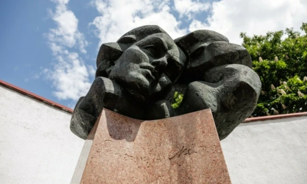 Poetės Salomėjos Nėries biustas VIlniuje. Gretos Skaraitienės nuotr.