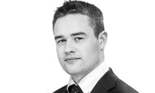 Audrius Slažinskas. „Raidla Lejins & Norcous” asocijuotas teisininkas.