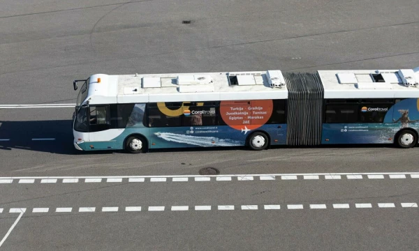 Autobusas Vilniaus oro uoste. Juditos Grigelytės (VŽ) nuotr.