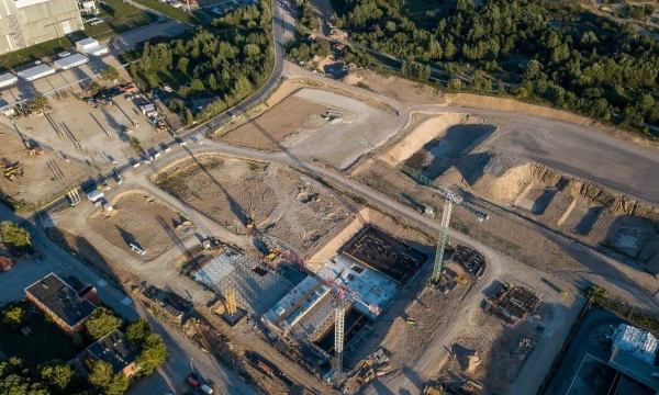 Statoma Vilniaus kogeneracinė jėgainė, prie Gariūnų turgaus. Vladimiro Ivanovo (VŽ) nuotr.