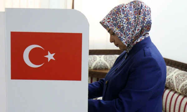 Turkijoje sekmadienį vyks rinkimai, po kurių gali iš esmės pasikeisti šios šalies valdžia. Yassero Al-Zayyato (AFP / „Scanpix“) nuotr.