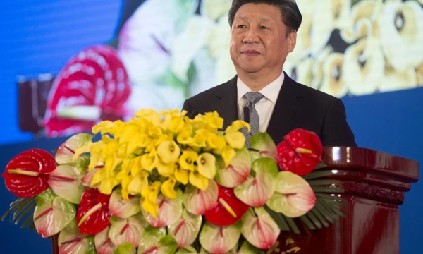 Xi Jingpingas buvo vienbalsiai perrinktas antrajai kadencijai. Saulio Loebo, „Reuters“ / „Scanpix“ nuotr.