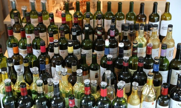 En primeur ragavimai Vyno klube. Arūno Starkaus nuotr. 