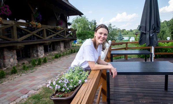 Aida Čepukaitė, restorano „HBH Vilnius“ vadovė: „Kai restorane pradėjome naudoti pačių užaugintas daržoves, svečiai iškart įvertino.“ Juditos Grigelytės (VŽ) nuotr.