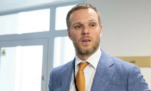 Dalis koalicijos atstovų ir prezidentas atsargiai vertina užsienio reikalų ministro G. Landsbergio galimą kandidatūrą į Lietuvos deleguotus Europos Komisijos narius. Juditos Grigelytės (VŽ) nuotr.