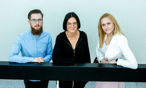 Aivaras Aliukonis, agentūros „Milk digital“ strategas, Toma Sabaliauskienė, „Nord Security“ rinkodaros vadovė, Neringa Sinkevičienė, „DFDS Seaways“ Rinkodaros kampanijų vadovė Baltijos šalims. Vladimiro Ivanovo (VŽ) nuotr.