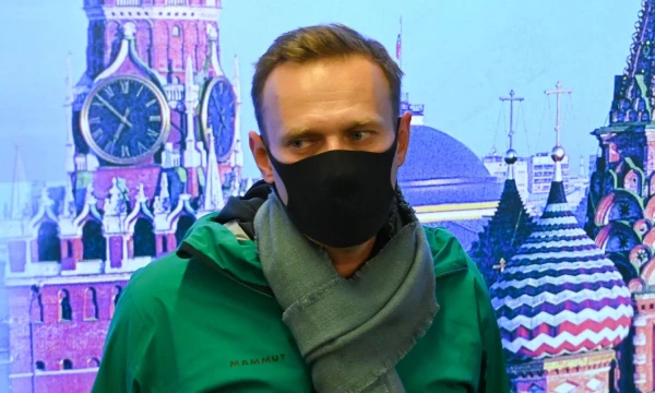 Rusijos opozizcijos lyderis Aleksejus Navalnas sulaikytas maskvos Šeremetjevo oro uoste. Kirilo Kudriavcevo (AFP / „Scanpix“) nuotr. 