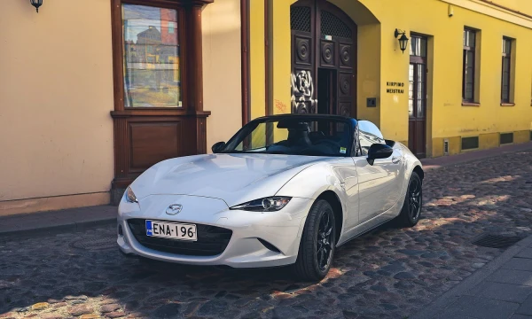 4-osios kartos modelis yra trumpiausias ir lengviausias MX-5 istorijoje. Vytauto Pilkausko nuotr.