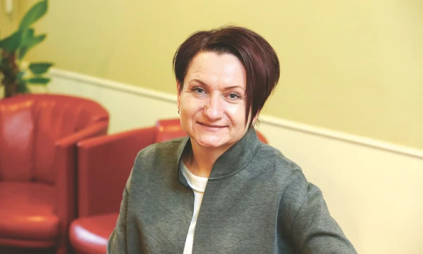 Jurita Zubauskienė, žemės ūkio kooperatyvo „Joniškio aruodas“ generalinė direktorė, mano, kad kooperatyvas turėtų investuoti į įrangą, leidžiančią užsiimti sudėtingesniu grūdų perdirbimu, nes tai padėtų gauti didesnę pridėtinę vertę.
Vladimiro Ivanovo (VŽ) nuotr.