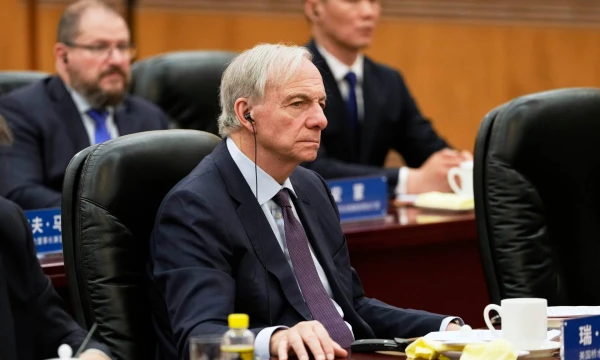 Investuotojas Ray Dalio. Ng Han Guan (AP / „Scanpix“) nuotr.