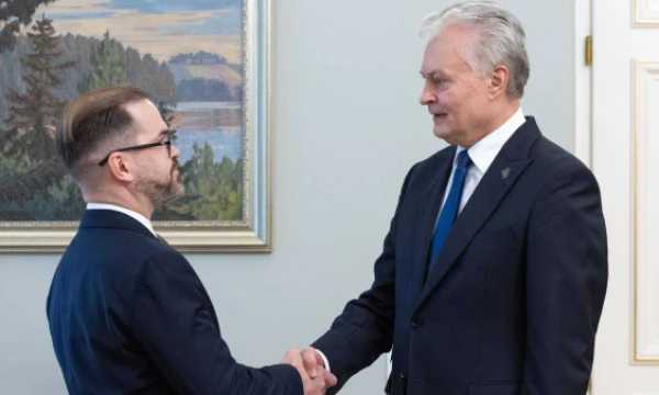 Robertas Kaunas, kandidatas į krašto apsaugos ministrus, susitinka su prezidentu Gitanu Nausėda. Juditos Grigelytės (VŽ) nuotr.