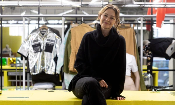 Indrė Viltrakytė, UAB „Rebel origin“, valdančios aksesuarų ir drabužių taisymo, atnaujinimo platformą „Tingit“, vadovė ir viena iš įkūrėjų. Vladimiro Ivanovo (VŽ) nuotr.