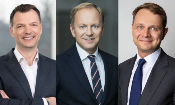 „INVL Asset Management“ vadovas Andrius Načajus, advokatų kontoros „COBALT“ vadovaujantis partneris dr. Irmantas Norkus ir UAB „Porta Finance“ vadovaujantis partneris Julijus Grigaliūnas.