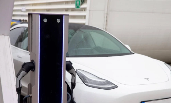 „Tesla“ automobilis. Juditos Grigelytės (VŽ) nuotr.