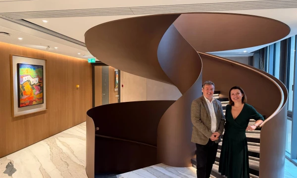 Britų prekybos rūmų valdybos nariai Gary Billsas ir Olga Petroševičienė. BCCL nuotr.