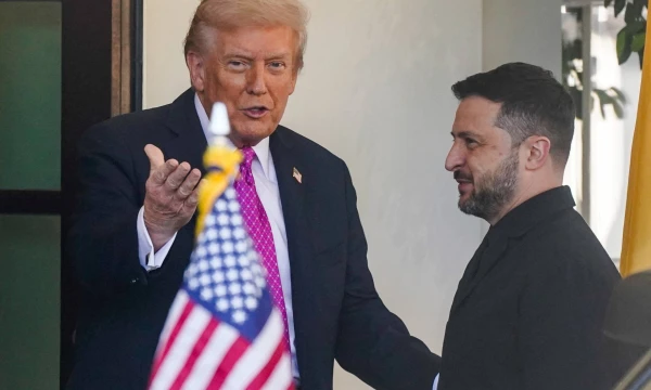 D. Trumpas Baltuosiuose rūmuose pasitinka V. Zelenskį. Nathano Howardo („Reuters“ / „Scanpix“) nuotr. 
