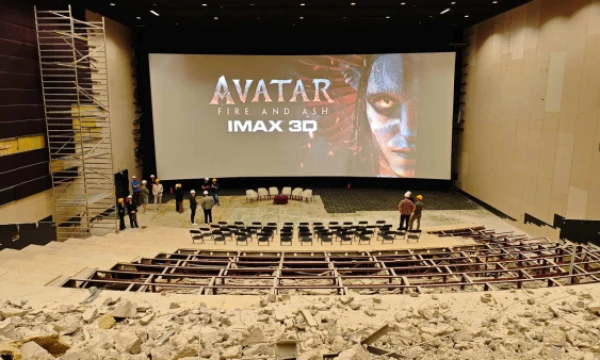 „Forum Cinemas Vinis“ įrengiama naujoji kino salė. Lauros Loginovos nuotr. 