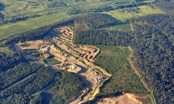 Lietuvoje eksploatuojama virš 600 karjerų. Lino Butkaus (VŽ) nuotr.