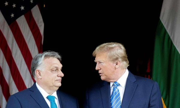 Vengrijos premjeras Viktoras Orbanas ir JAV prezidentas Donaldas Trumpas. Zoltano Fischerio (AFP / „Scanpix“) nuotr. 