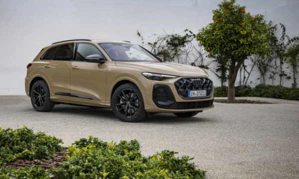 Naujasis Q5 neįvykdė revoliucijos, bet išsaugojo konkurencingą kainą. „Audi AG“ nuotr.
