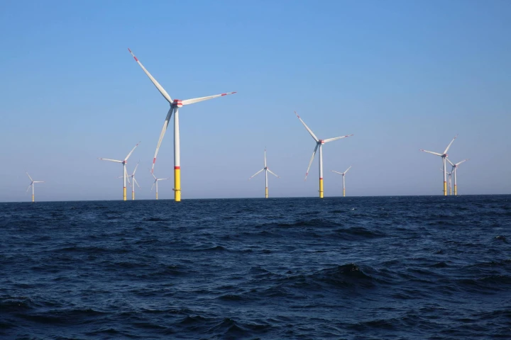 Dviems dienoms atnaujinamas antrojo jūros vėjo parko konkursas