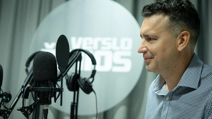 Tegu darbuotojai tą DI naudoja į valias