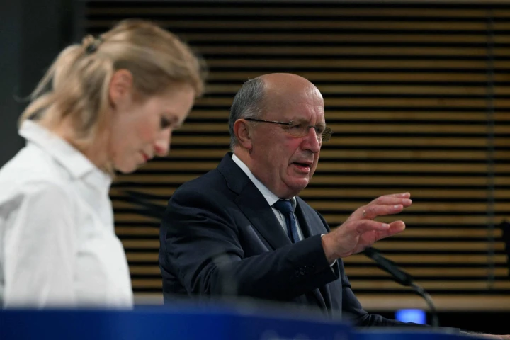 EK pasiūlė keturis prioritetinius gynybos projektus